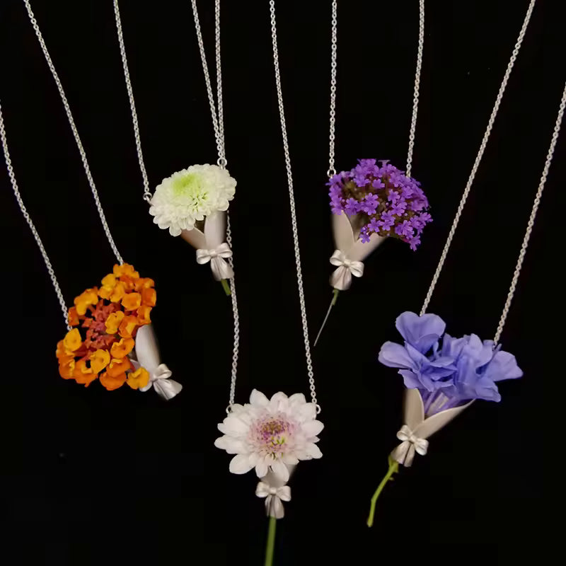 A Gift for Mom – Flower Necklace